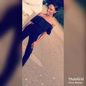 Meet your Posher, Alexis